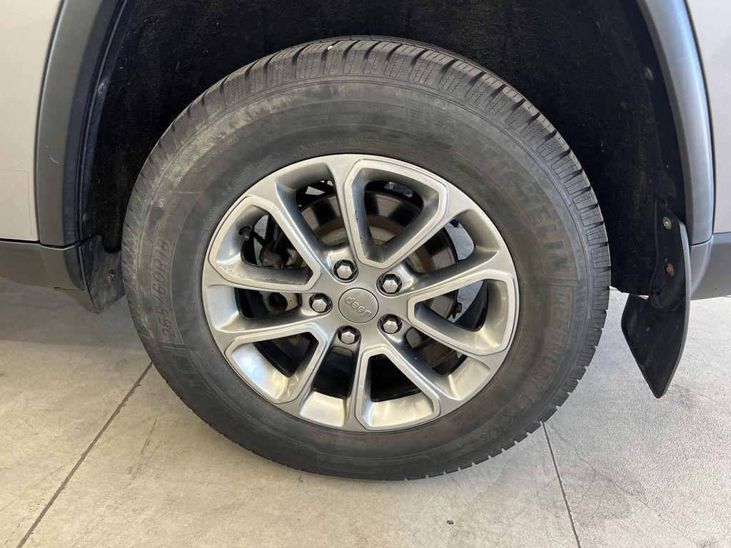 used 2015 Jeep Grand Cherokee car, priced at $14,496