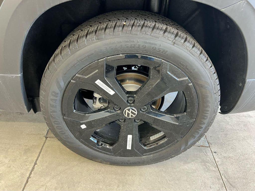 new 2026 Volkswagen Taos car