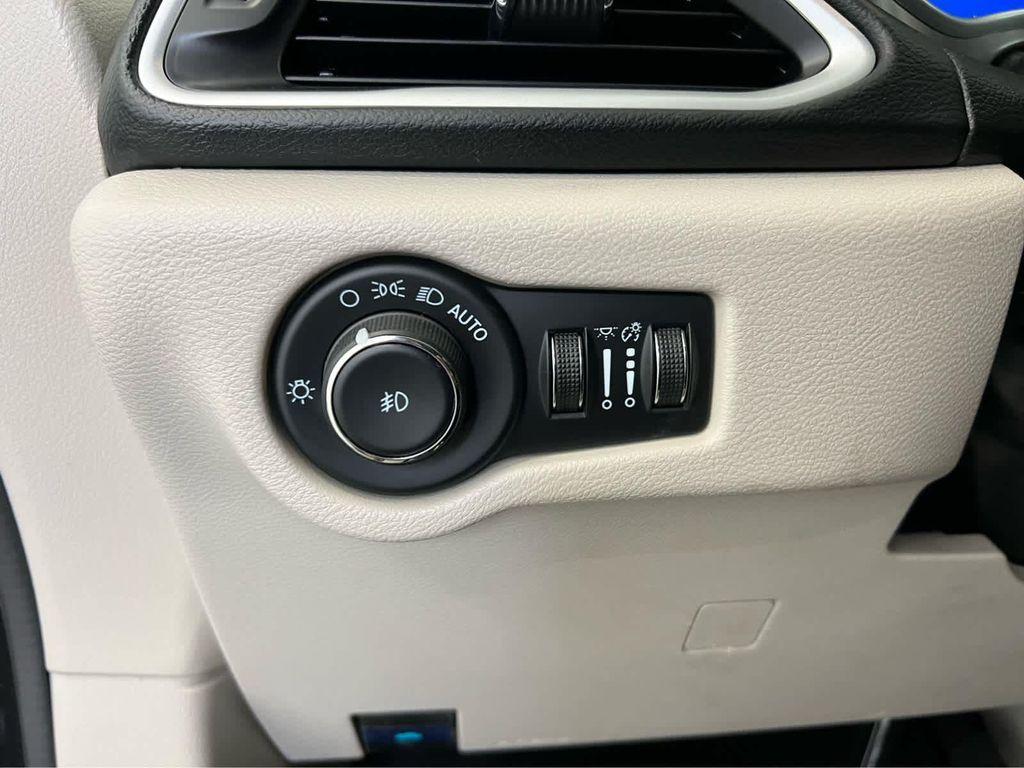 used 2023 Chrysler Pacifica car, priced at $26,524