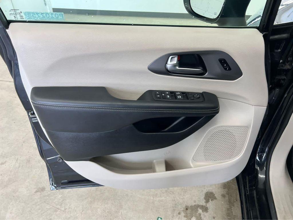 used 2023 Chrysler Pacifica car, priced at $26,524