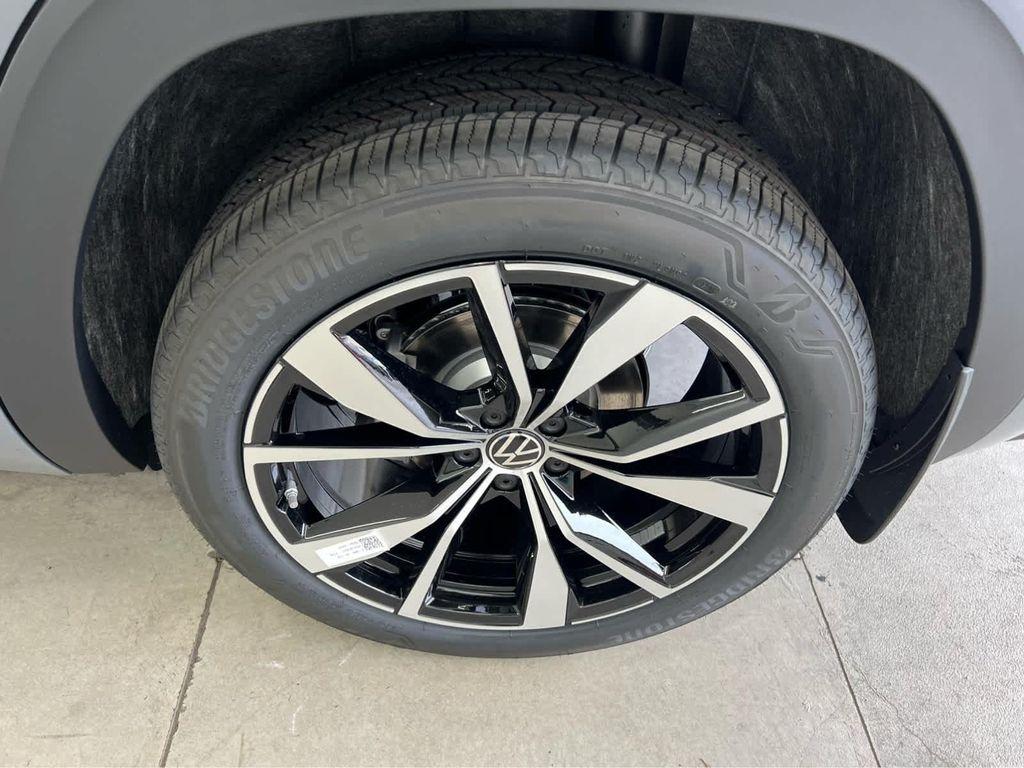 new 2026 Volkswagen Atlas Cross Sport car, priced at $55,456