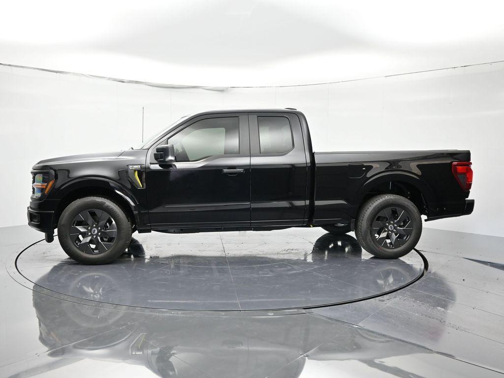 new 2025 Ford F-150 car, priced at $39,077