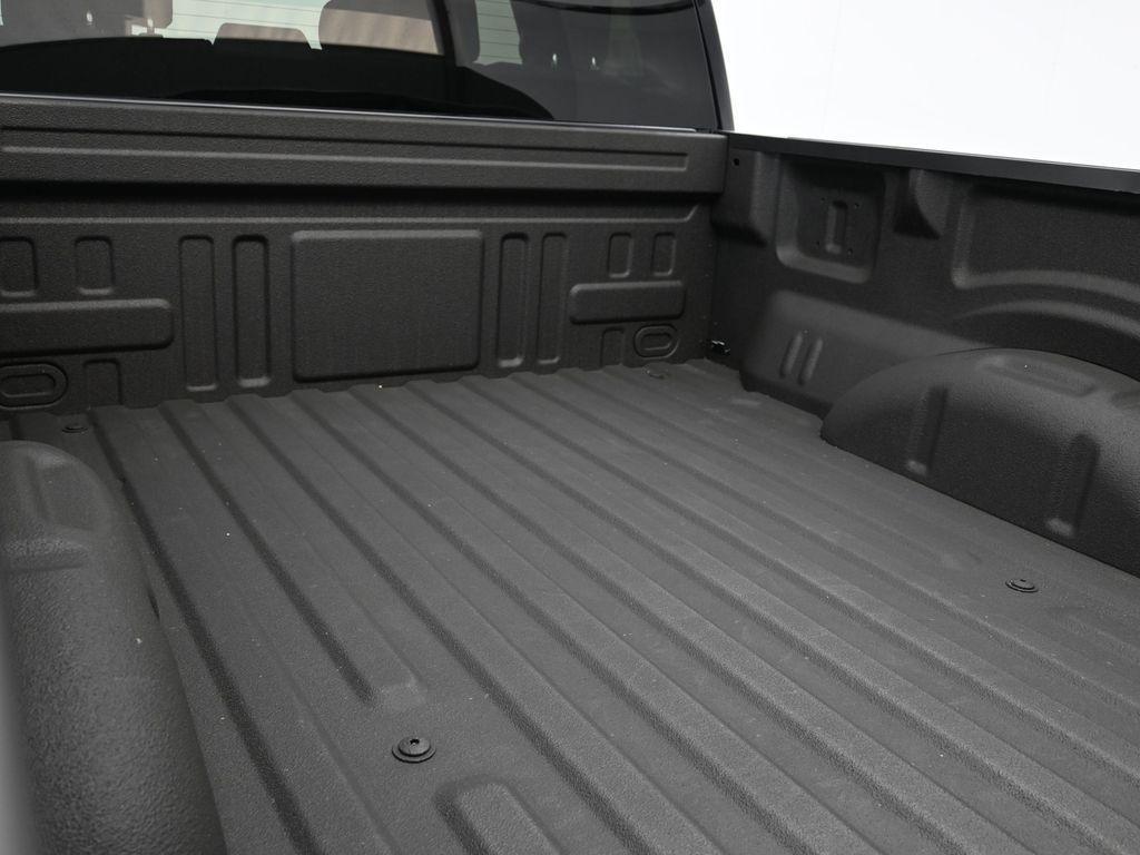 new 2025 Ford F-150 car, priced at $39,077