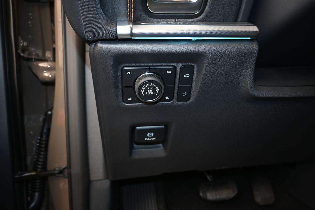 new 2026 Ford Expedition car, priced at $86,135