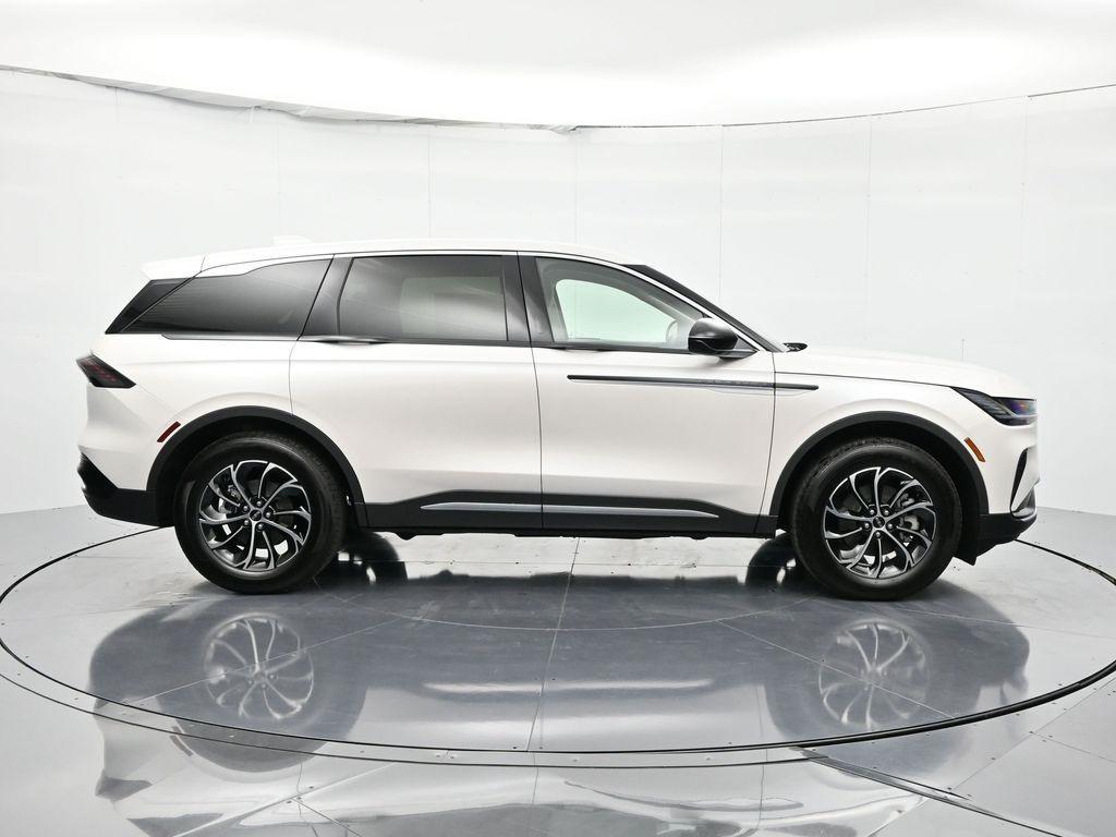 new 2026 Lincoln Nautilus car, priced at $59,690