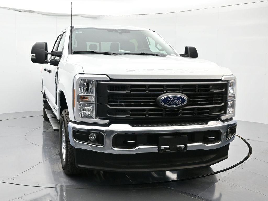 new 2025 Ford F-250 car