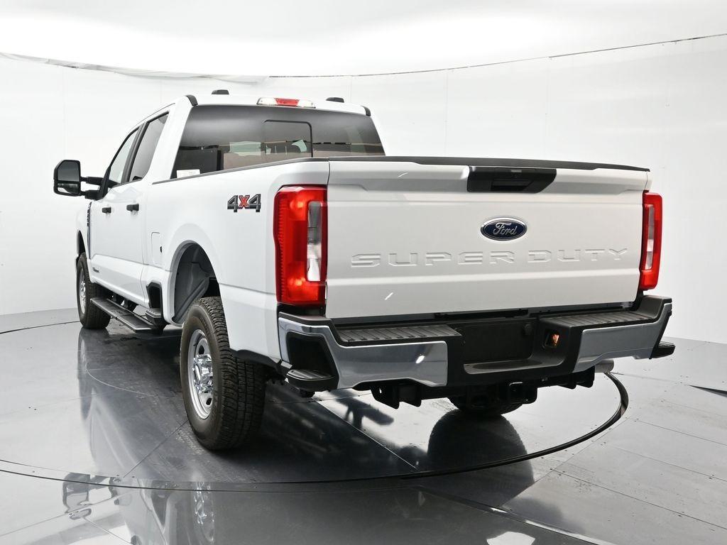 new 2025 Ford F-250 car