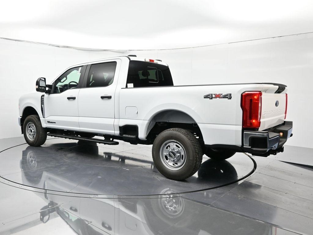 new 2025 Ford F-250 car