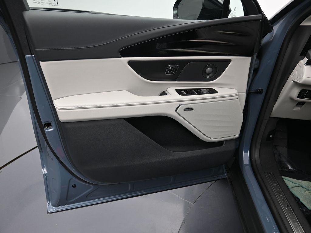 new 2026 Lincoln Nautilus car, priced at $67,740