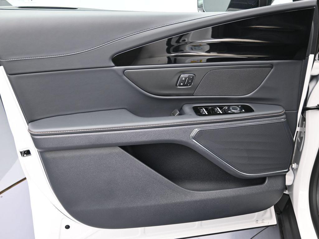new 2026 Lincoln Nautilus car, priced at $53,785