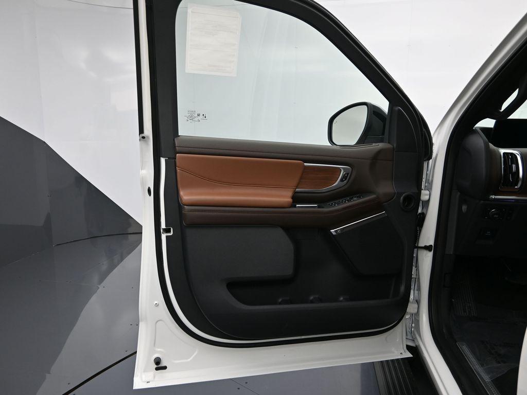 new 2026 Ford Expedition car, priced at $86,840