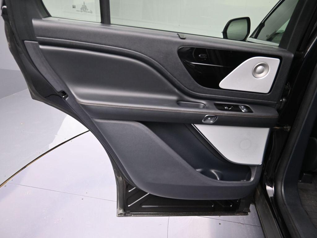 new 2025 Lincoln Aviator car, priced at $74,762
