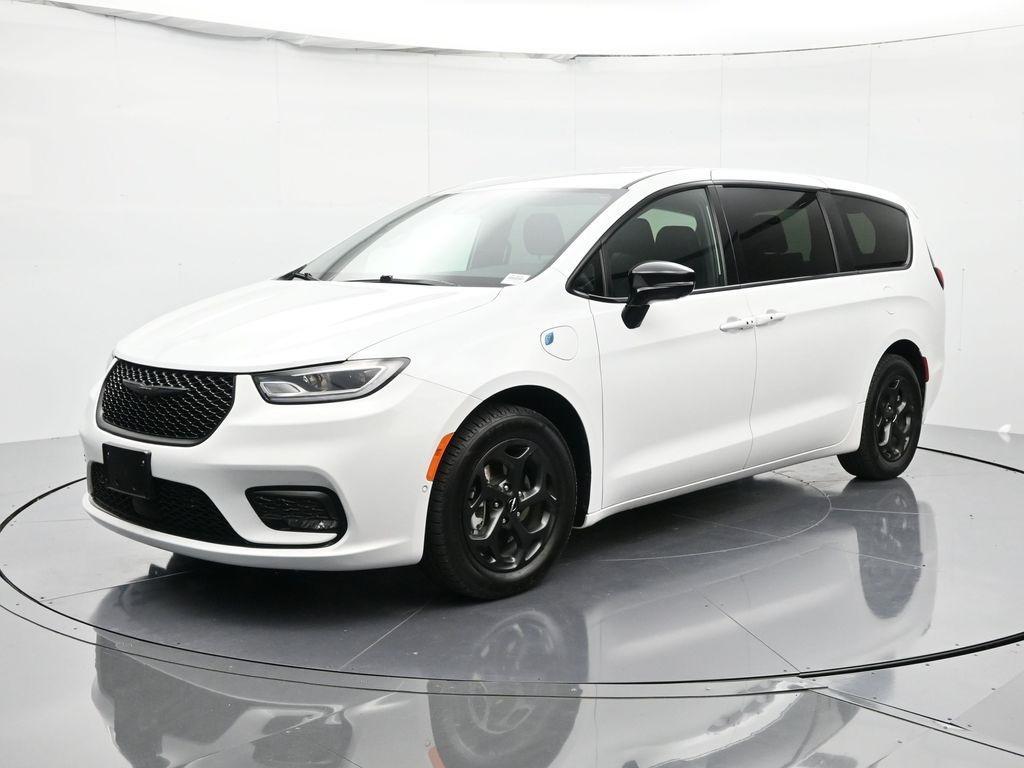 used 2024 Chrysler Pacifica Hybrid car, priced at $30,945