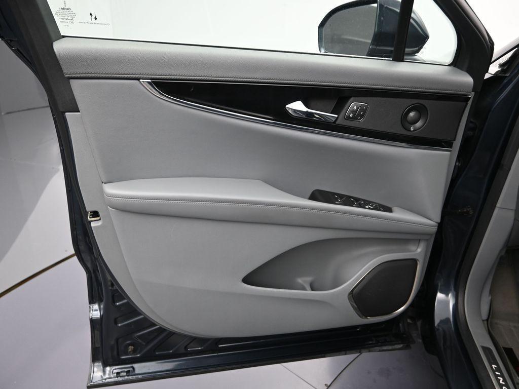 used 2021 Lincoln Nautilus car, priced at $32,324