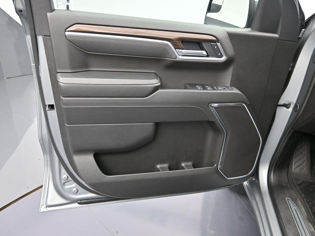 used 2025 Chevrolet Silverado 1500 car, priced at $42,842