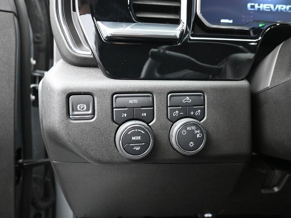 used 2025 Chevrolet Silverado 1500 car, priced at $42,842