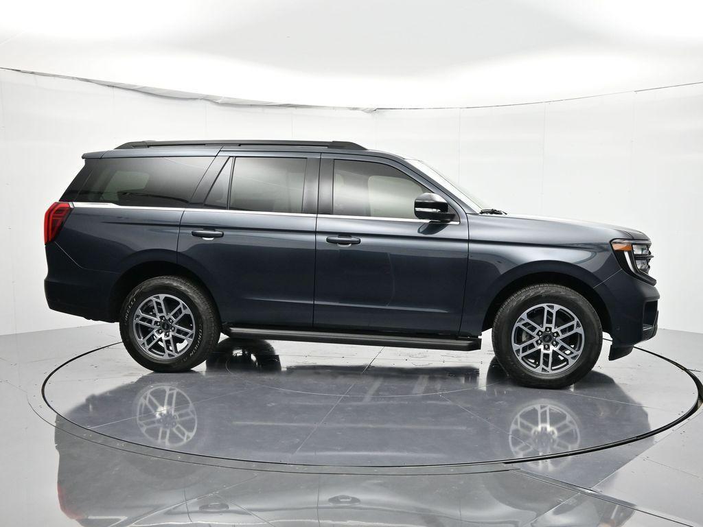 new 2025 Ford Expedition car, priced at $72,397