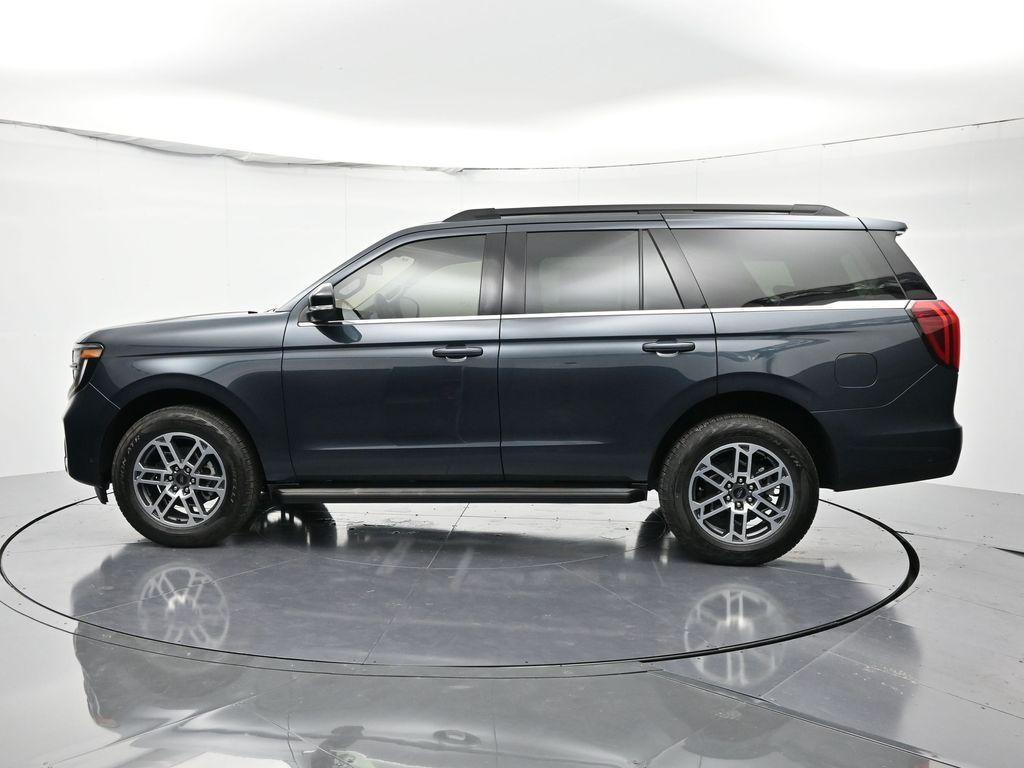 new 2025 Ford Expedition car, priced at $72,397