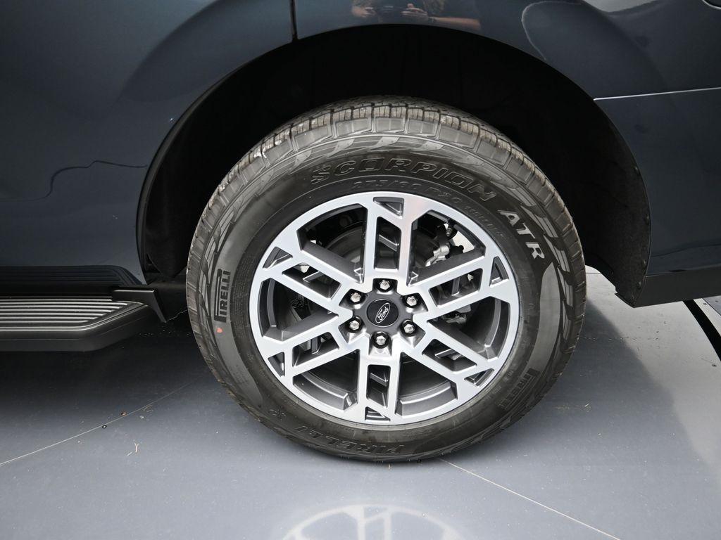 new 2025 Ford Expedition car