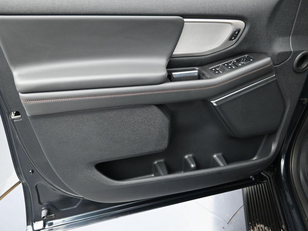 new 2025 Ford Expedition car