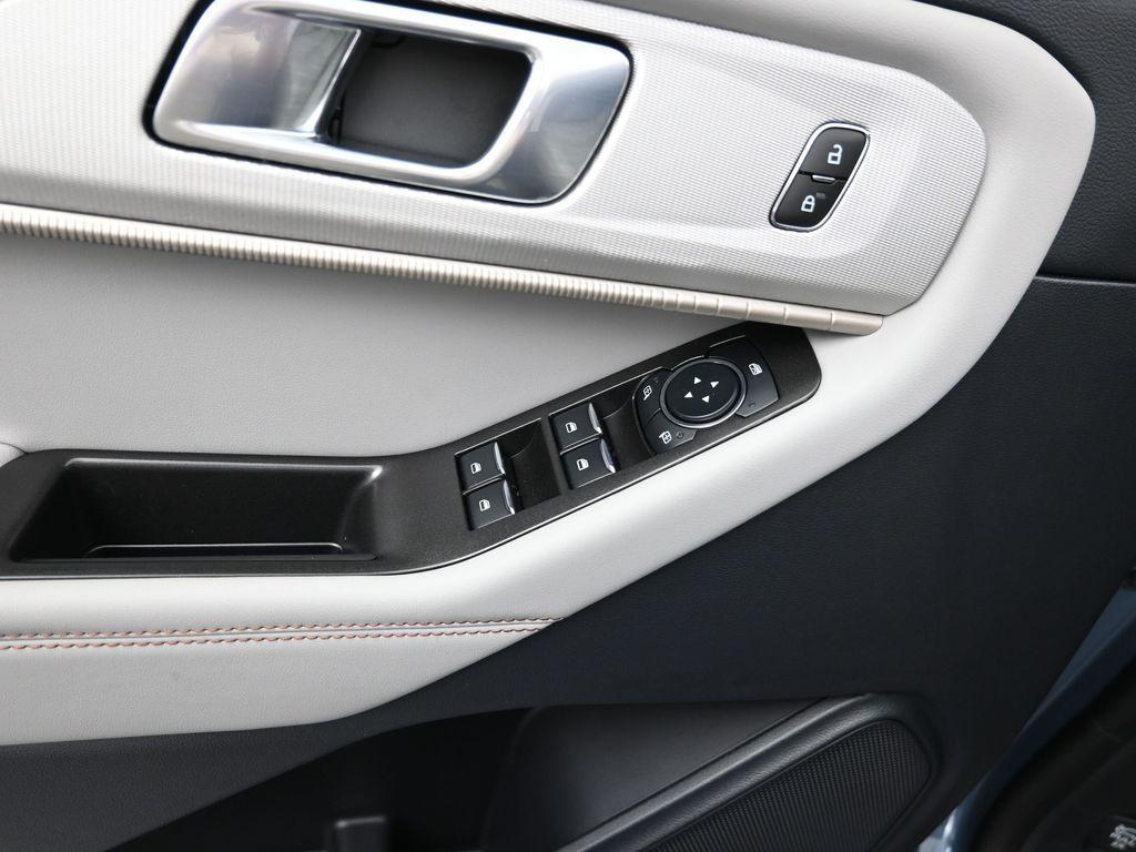 new 2026 Ford Explorer car, priced at $43,571