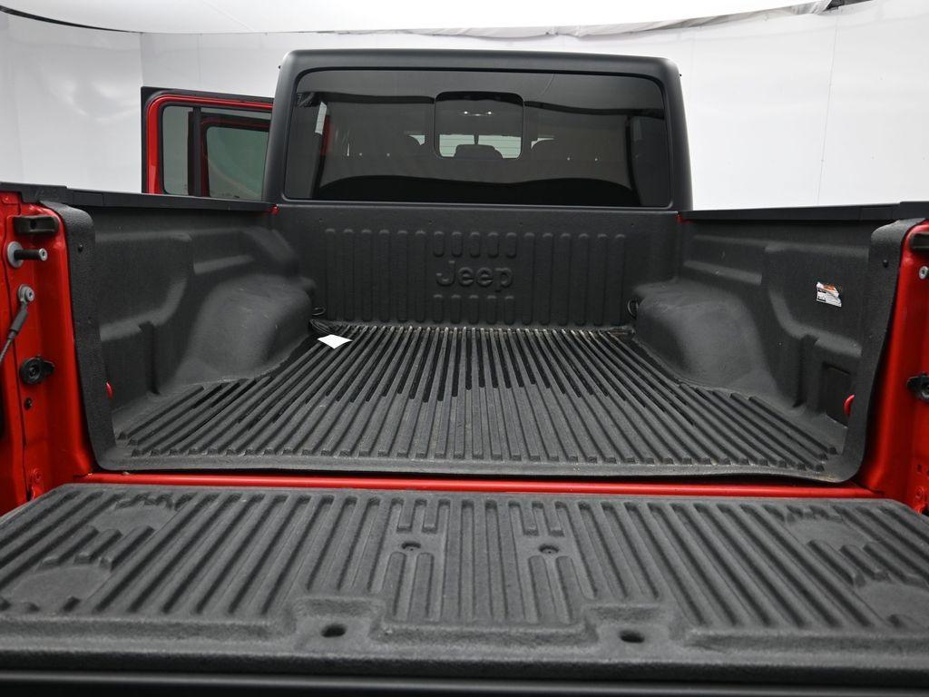 used 2023 Jeep Gladiator car, priced at $30,947