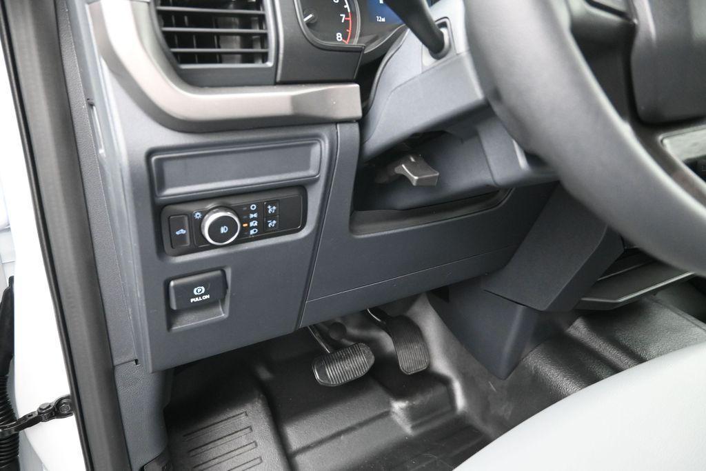 new 2026 Ford F-150 car, priced at $48,915