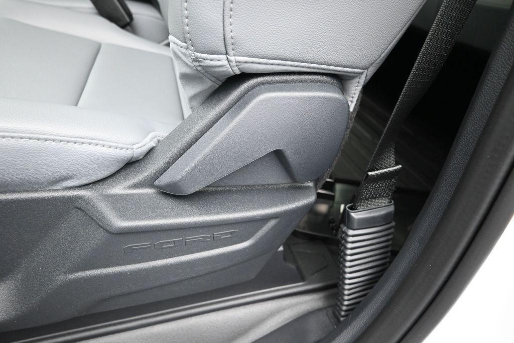 new 2026 Ford F-150 car, priced at $48,915