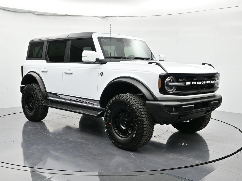 new 2025 Ford Bronco car, priced at $66,284