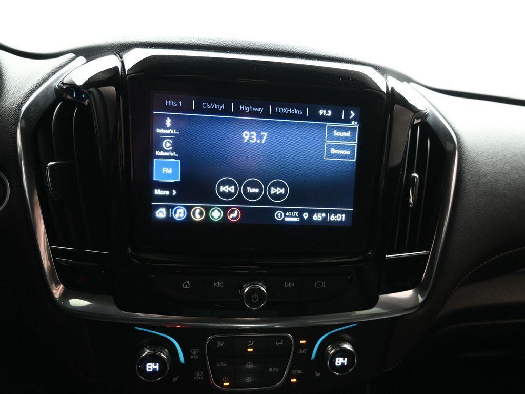 used 2023 Chevrolet Traverse car, priced at $28,981