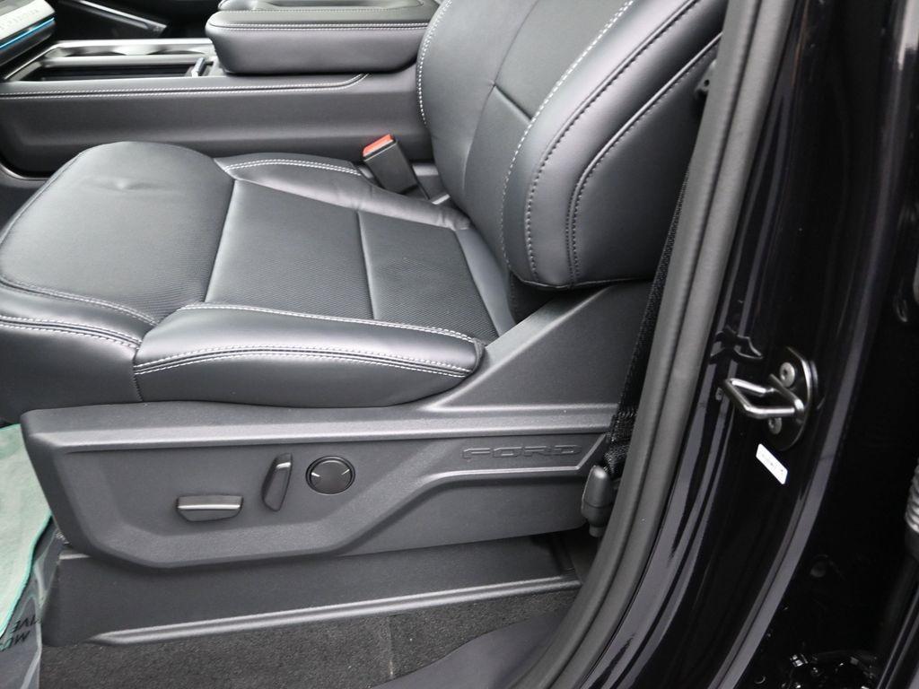 new 2025 Ford Expedition car