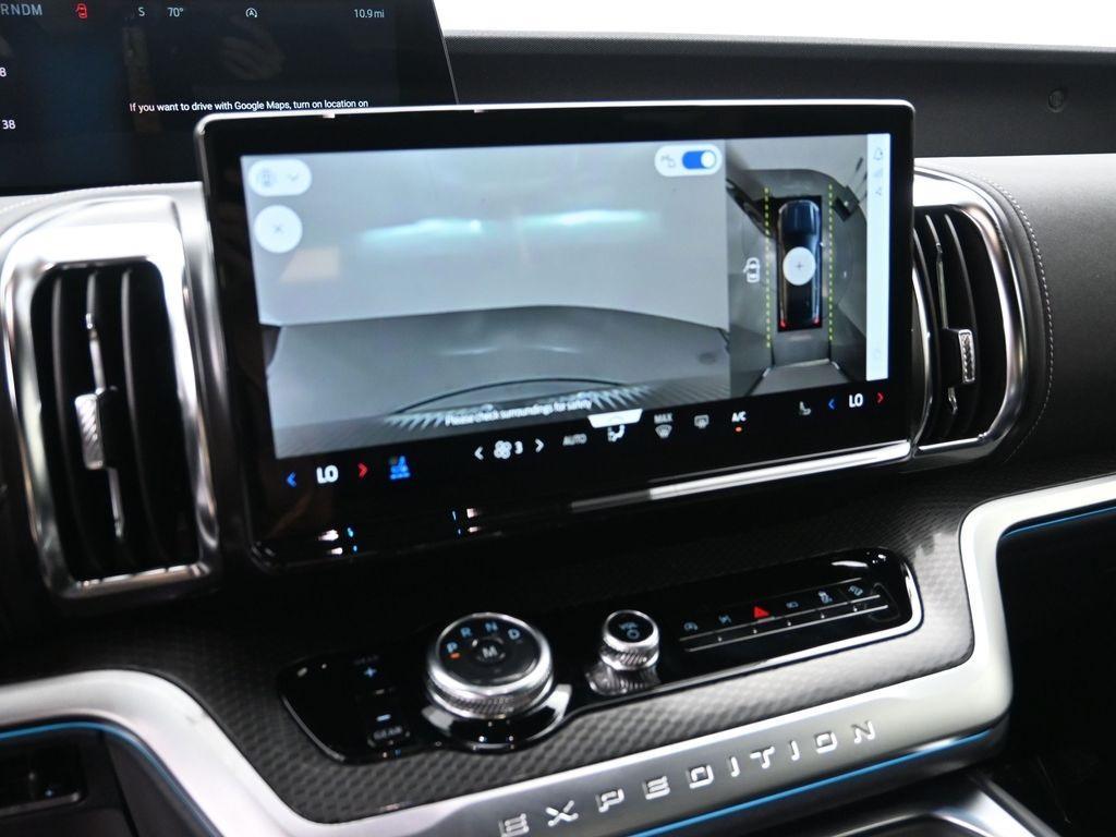 new 2025 Ford Expedition car