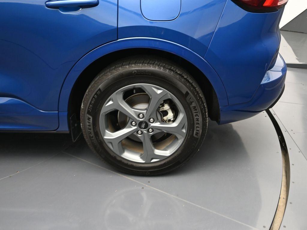 used 2023 Ford Escape car, priced at $24,251