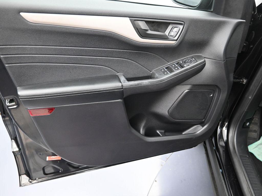 used 2022 Ford Escape car, priced at $19,299