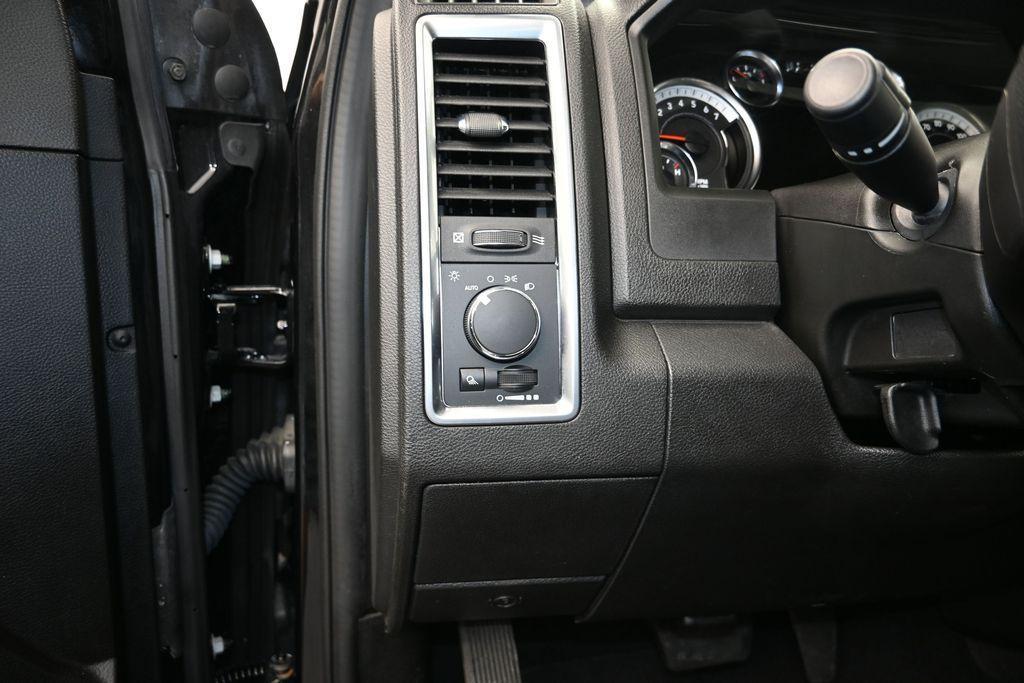 used 2022 Ram 1500 Classic car, priced at $21,981