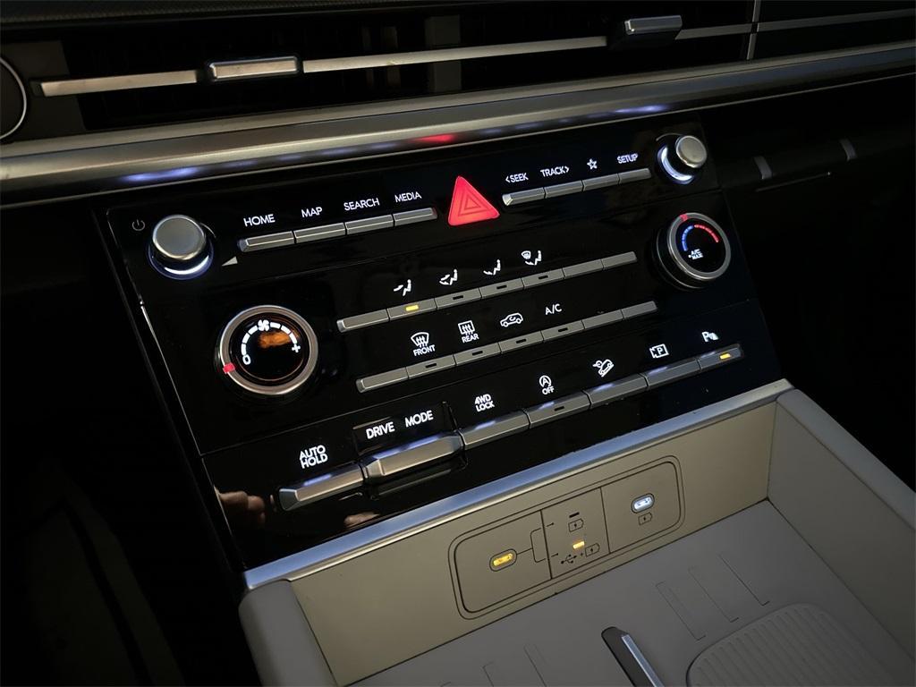 used 2024 Hyundai Santa Fe car, priced at $33,995