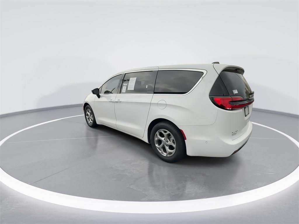 used 2024 Chrysler Pacifica car, priced at $39,889