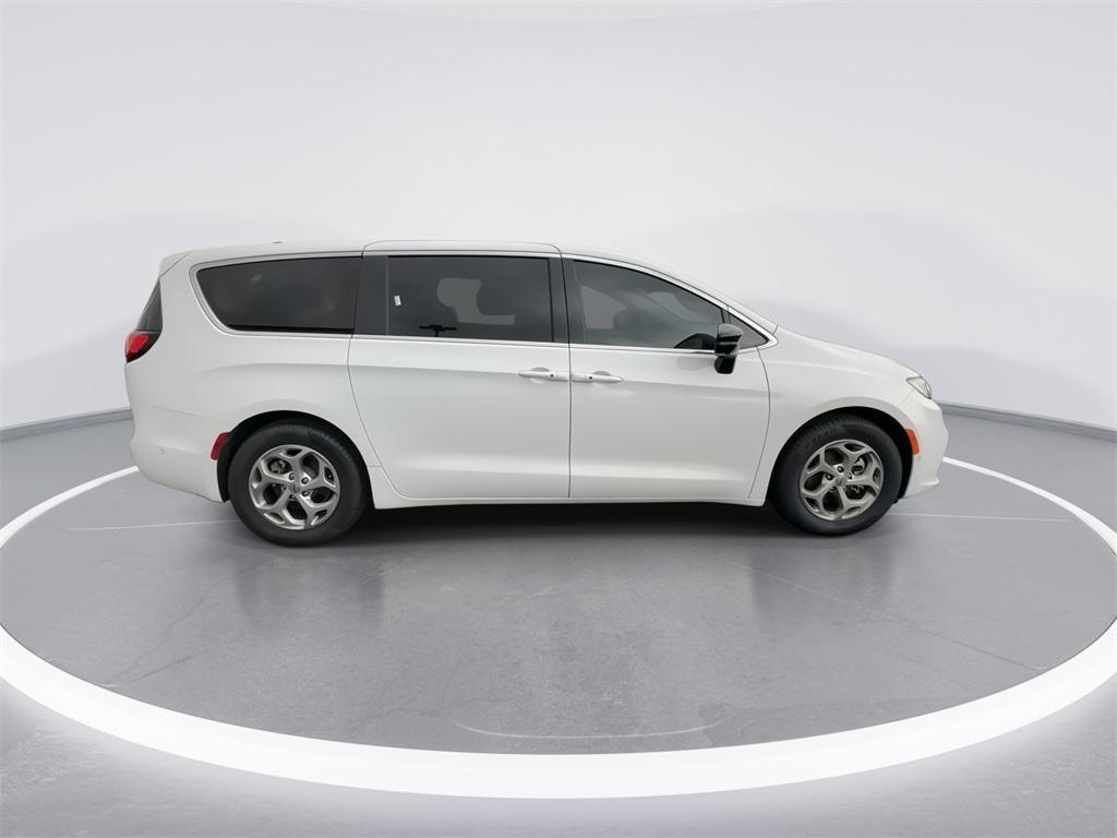 used 2024 Chrysler Pacifica car, priced at $39,889
