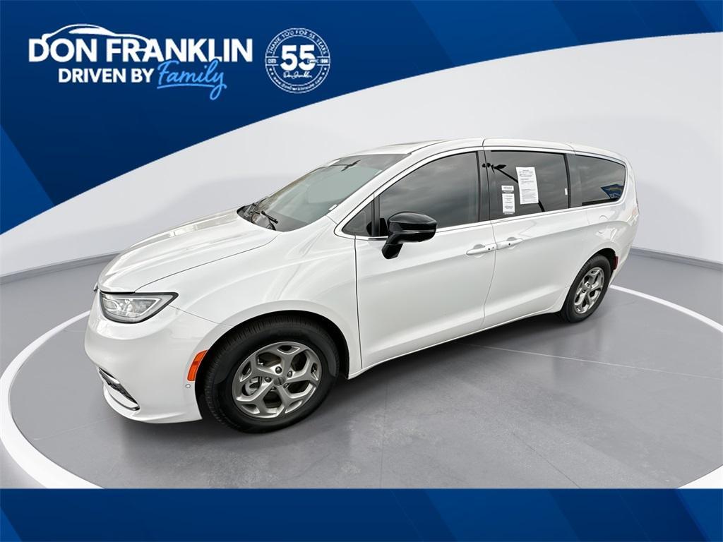 used 2024 Chrysler Pacifica car, priced at $39,889