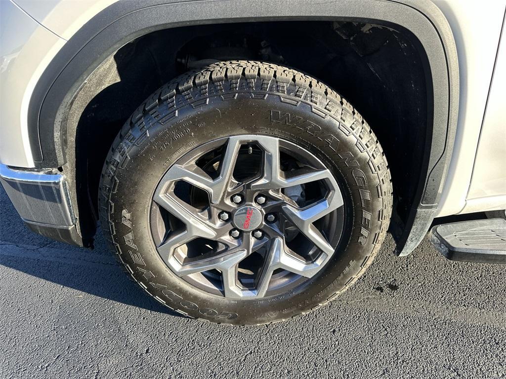 used 2024 GMC Sierra 1500 car, priced at $50,888