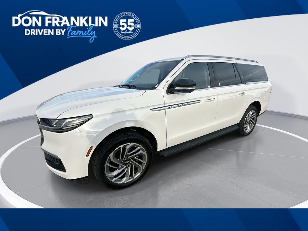 new 2026 Lincoln Navigator car, priced at $95,073