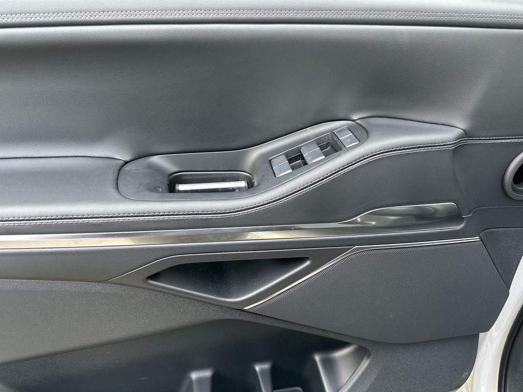 new 2026 Lincoln Navigator car, priced at $95,073