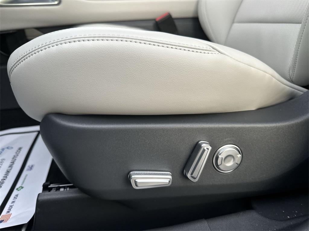 new 2026 Lincoln Nautilus car, priced at $58,026