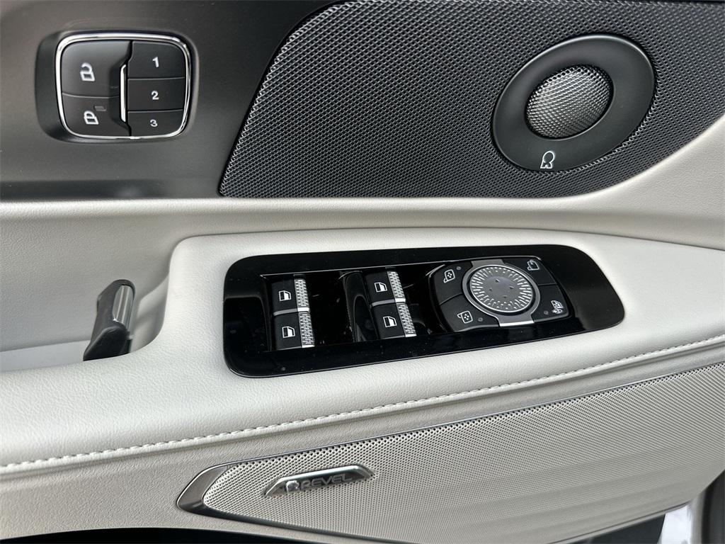 new 2026 Lincoln Nautilus car, priced at $58,026