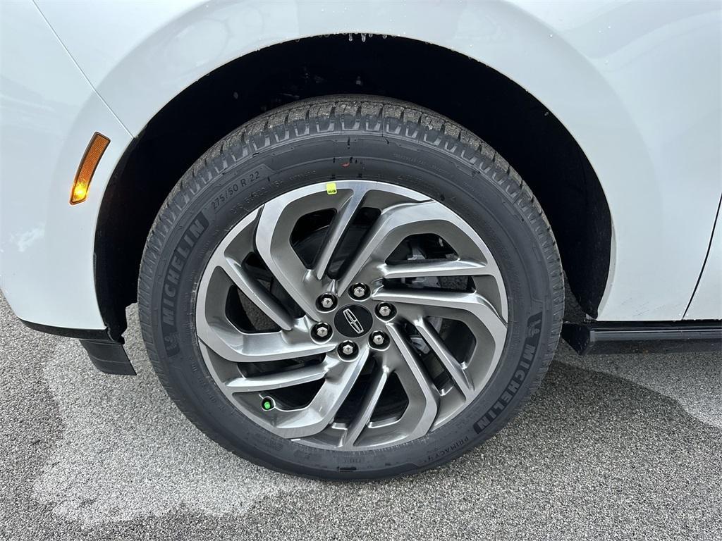 new 2025 Lincoln Navigator car, priced at $97,833