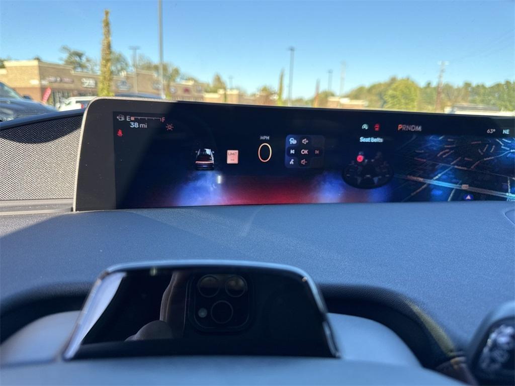 new 2025 Lincoln Navigator car, priced at $100,812