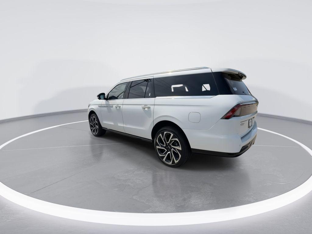 new 2026 Lincoln Navigator L car, priced at $105,319