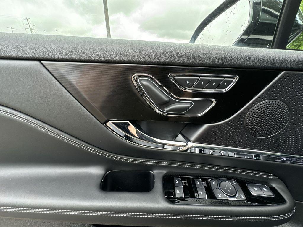 new 2024 Lincoln Corsair car, priced at $44,656