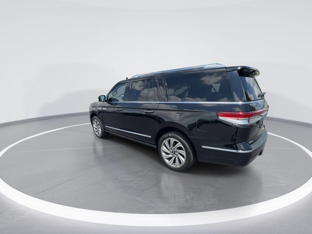 used 2022 Lincoln Navigator L car, priced at $43,919