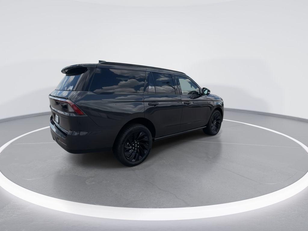 new 2026 Lincoln Navigator car, priced at $100,798